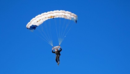 开云体育平台-球迷评选引发思考，凯恩、库巴西、恩佐最佳阵容得分凸显认知不统一