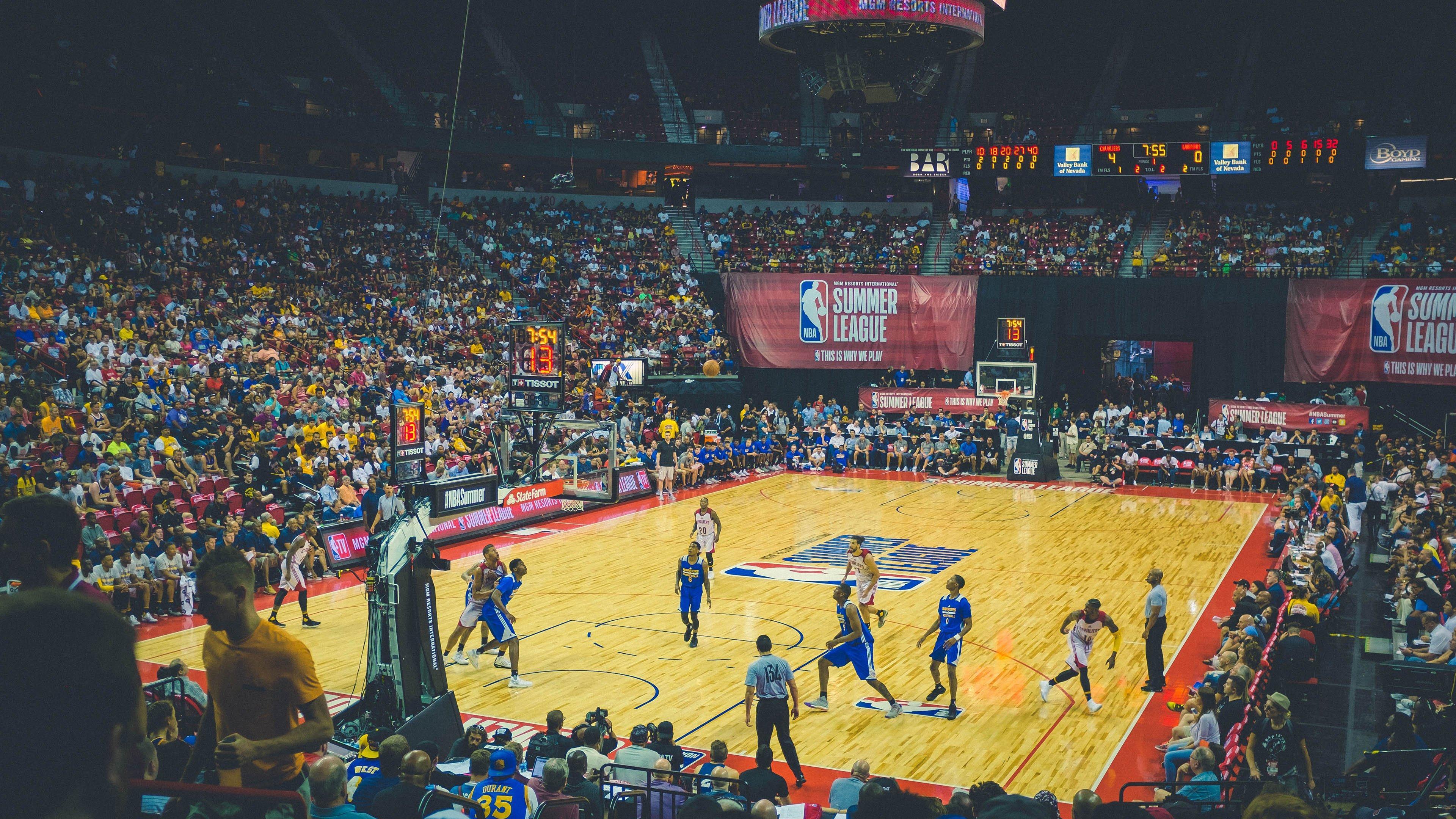 海港旧将度假探访母队成传统，从奇塔到奥斯卡的深情回归